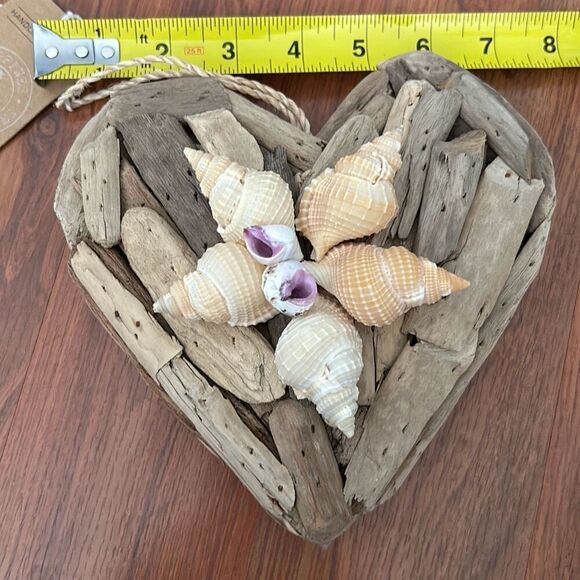 NEW handcrafted in the Philippines Driftwood and shell large heart decor bathroo - Picture 5 of 5